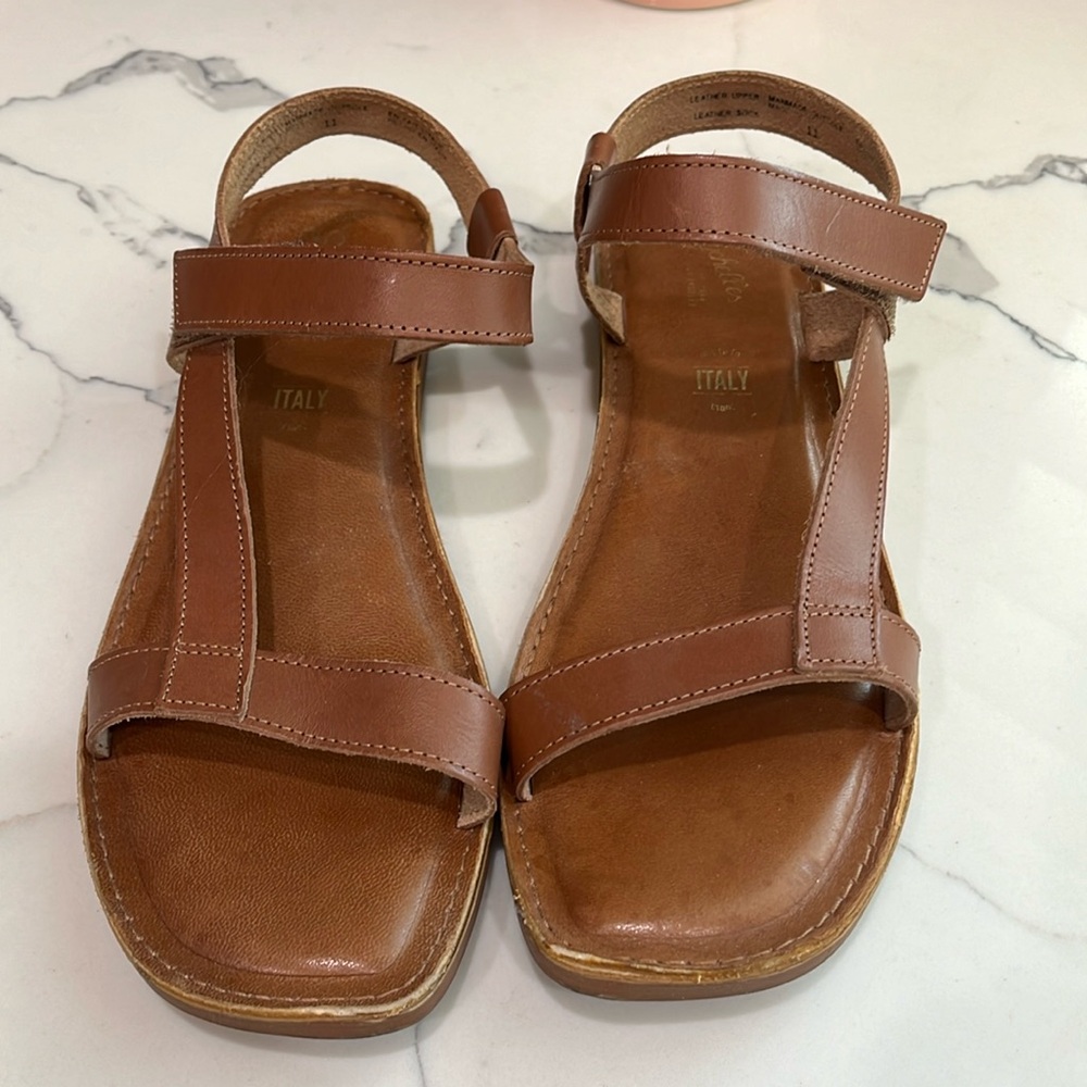 Seychelles tan leather sandals